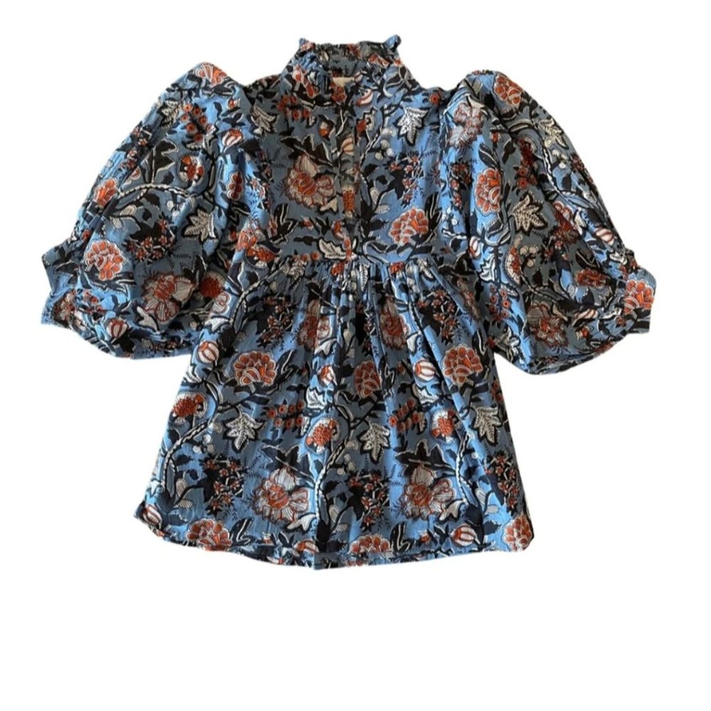 Never a wallflower high neck top